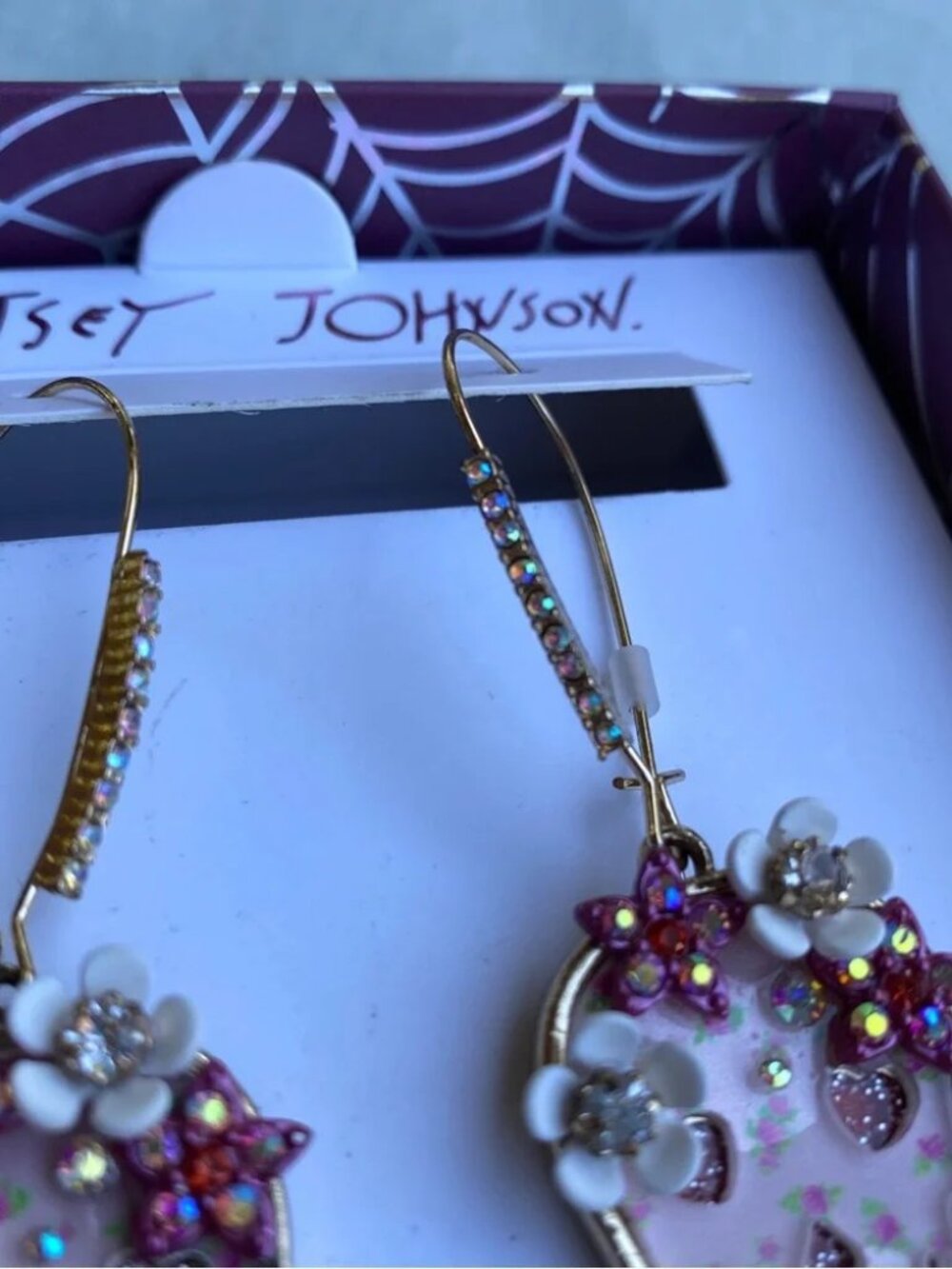 NWT New in Box Betsey Johnson halloween pink dangle sugar skull earrings - Picture 3 of 9
